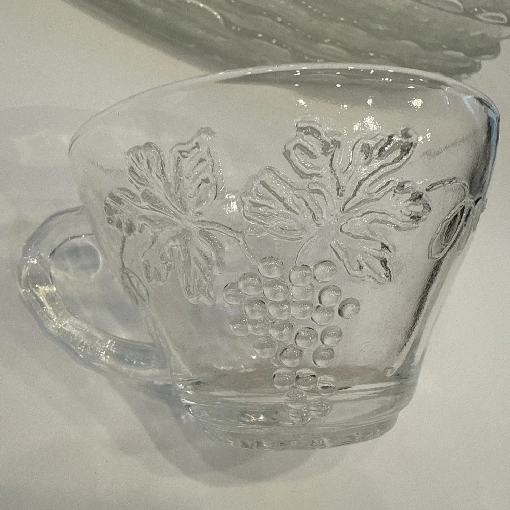 Vintage Anchor Hocking 8 Piece Snack Set Clear Glass Grapes & Leaf Pattern
